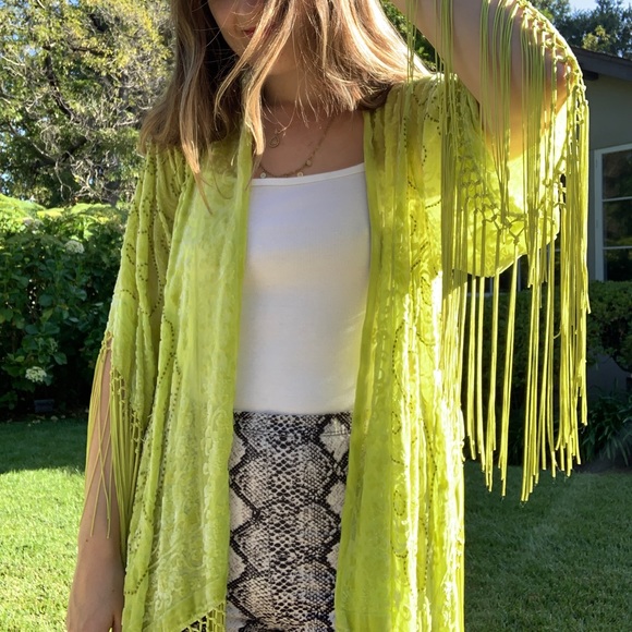 Planet Blue 🌎Lime Green Fringe Cropped Kimono🍋 - Picture 4 of 9